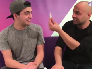 VIDEO: "Liefde is..tampons halen voor je vrouwtje"