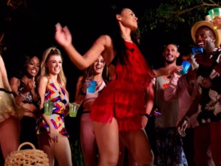 Seksueel contact verboden in nieuwe Netflix-datingshow 'Too Hot To Handle'