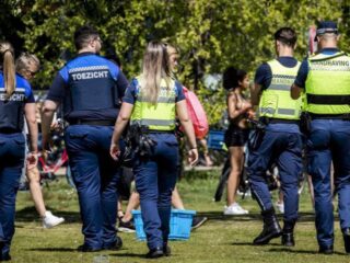 Amsterdamse boa's opnieuw in protest na nieuwe mishandelingen