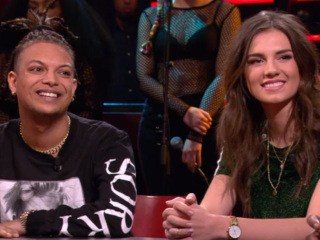 Ronnie Flex en Maan doen 'Blijf Bij Mij' live bij De Wereld Draait Door