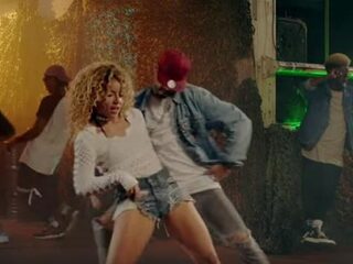 Nieuwe clip van Nederlandse zangeres Sigourney in samenwerking met R. City