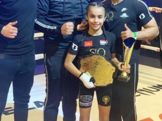 Kickbokser Amira Tahri (9) wereldkampioen voor derde keer op rij
