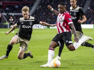 'PSV: Ajax-transfer van Bergwijn is onbespreekbaar'