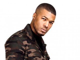 R.Kay begint het jaar met vijf klappers en een EP