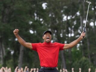Historische winst 'Comeback King' Tiger Woods maakt veel reacties los