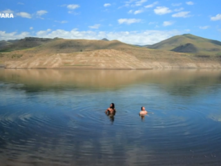 Akwasi en Tygo Gernandt maken prachtige reis over de gevaarlijkste wegen van Lesotho