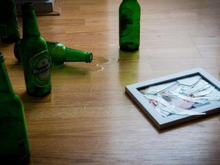 'Landelijke aanpak huiselijk geweld nodig door corona'