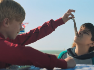 Verbindende reclame over vriendschap van Syrische en Nederlandse jongen gaat viraal