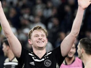Frenkie de Jong wint Johan Cruijff Prijs