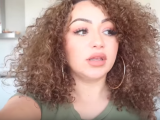Vlogger Myriam Ahmadi is comments over haar gewicht zat
