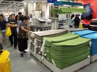 Politie voorkomt verstoppertje voor 3000 mensen in IKEA