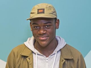 Woodie Smalls doet 'About The Dutch' live bij Weekend Wax