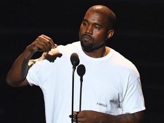 Kanye West in staking: "Geen muziek meer tot ik uit contract ben met Sony en Universal"