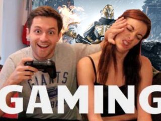 FOTO'S: Gamer beëindigt relatie wegens 'claimende' vriendin