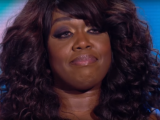 Publieksfavoriet Berget Lewis schopt het nog een ronde verder in X Factor UK