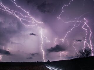 KNMI waarschuwt met code geel voor hagel en windstoten