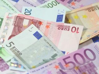 Hoeveel verdien jij? ''Vertel het vooral niet aan je collega's!''