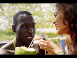 Frenna en Jandro droppen nieuwe video van 'Away'