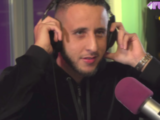 Autotune Challenge: Ismo vergeet tekst, maar gooit gekke freestyle