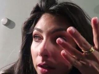 'Waarom Vloggers Janken' is het beste Instagram-account dat je vandaag gaat zien