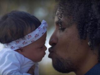 Ir-Sais en JPB hebben 'Geen Tijd' voor negativiteit, wel voor zomerse vibes