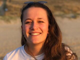 Iris (22) helpt studenten via Instagram met studiekeuze