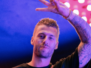 Johnny 500: "Mijn ideale after is gewoon spelletjes doen ofzo"