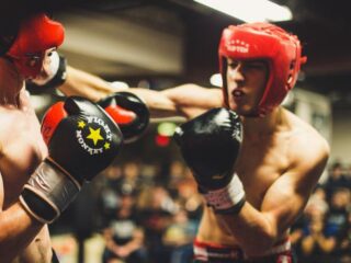 'Rotterdamse jongeren met mes op zak krijgen bokslessen'