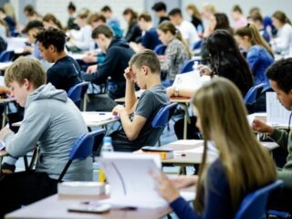 Schoolexamens gaan gewoon door