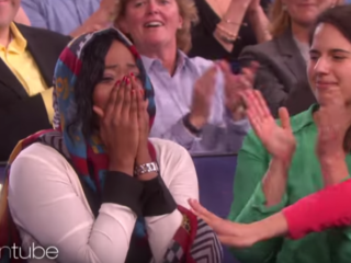 Ellen DeGeneres betaalt de schulden af van een bijzondere lerares