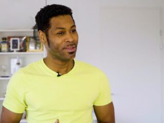 Hoe overleeft pornoacteur Darrell de coronacrisis?