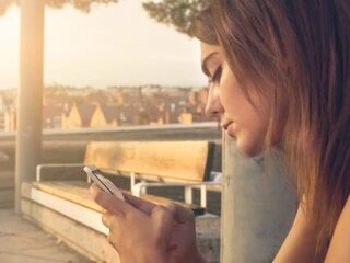 Jongvolwassen zijn steeds vaker verslaafd aan social media