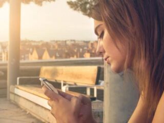 Jongvolwassen zijn steeds vaker verslaafd aan social media