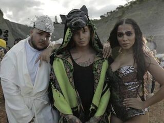 J Balvin, Jeon en Anitta de diXte met 'Machika'