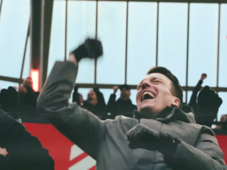 Sander fixt mooie dag voor honderden Feyenoord-fans die het niet breed hebben