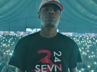 Sevn Alias de diXte met 'Summer 16'