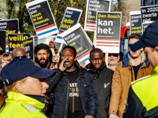 Intocht Sinterklaas: veel lawaai, weinig incidenten