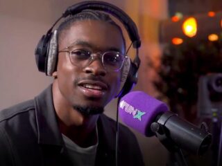 Défano krijgt iedereen stil met zijn speech tijdens het 'Speech FMA'-spel