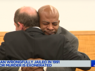 Man die als 14-jarige ten onrechte veroordeeld werd na 27 jaar vrijgesproken