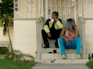 Spanker zingt in de nieuwe videoclip Veel Meer met I Am Aisha