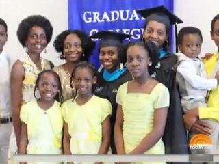 Zusjes van achttien en negentien behalen hun masterdiploma