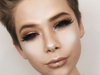 Deze 15-jarige jongen maakt met zijn make-up tutorials een statement tegen homofobie