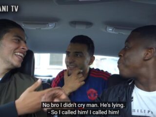 Touzani op pad met straatvoetbaltalenten Rarko en Boukha