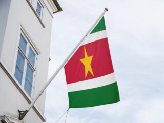 Hoe is de coronasituatie in Suriname? "Het begon als grap op social media"