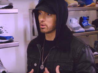 Sneaker Shopping met Eminem: "Schoenen bepalen voor 90% je outfit"