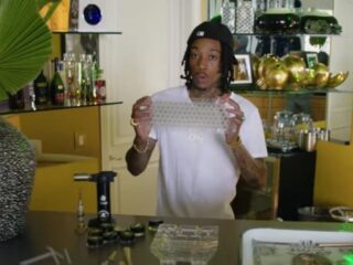 Wiz Khalifa geeft kijkje in Los Angeles mansion van 4,6 miljoen dollar!