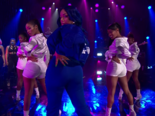 Stefflon Don doet Hurtin' Me bij The Late Late Show with James Corden