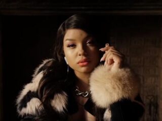 Latifah doet het fast in nieuwste clip 'Gunshot'