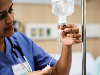 Honderden klachten over stagemisbruik in de zorg: "Het is onverantwoord"