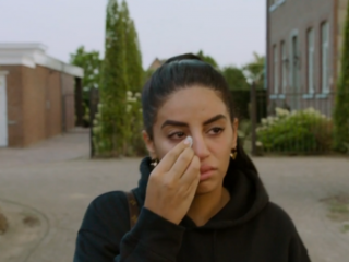 Heftige discussies in 'Moslims Zoals Wij': "Je kan wel shisha klaarmaken, maar je kan niet bidden?"